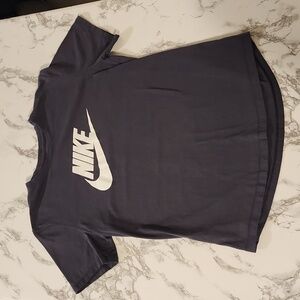 Womens Nike Tee
